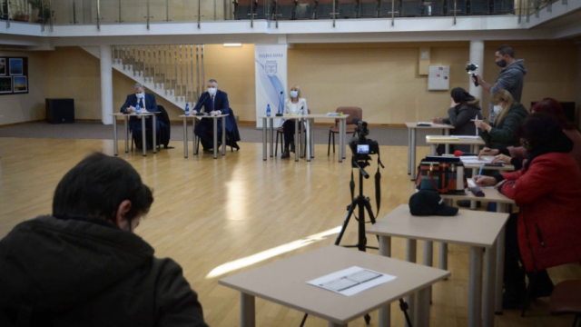 Средно с 15% увеличение на заплатите на педагозите предвижда проектобюджет 2021г. на Варна 